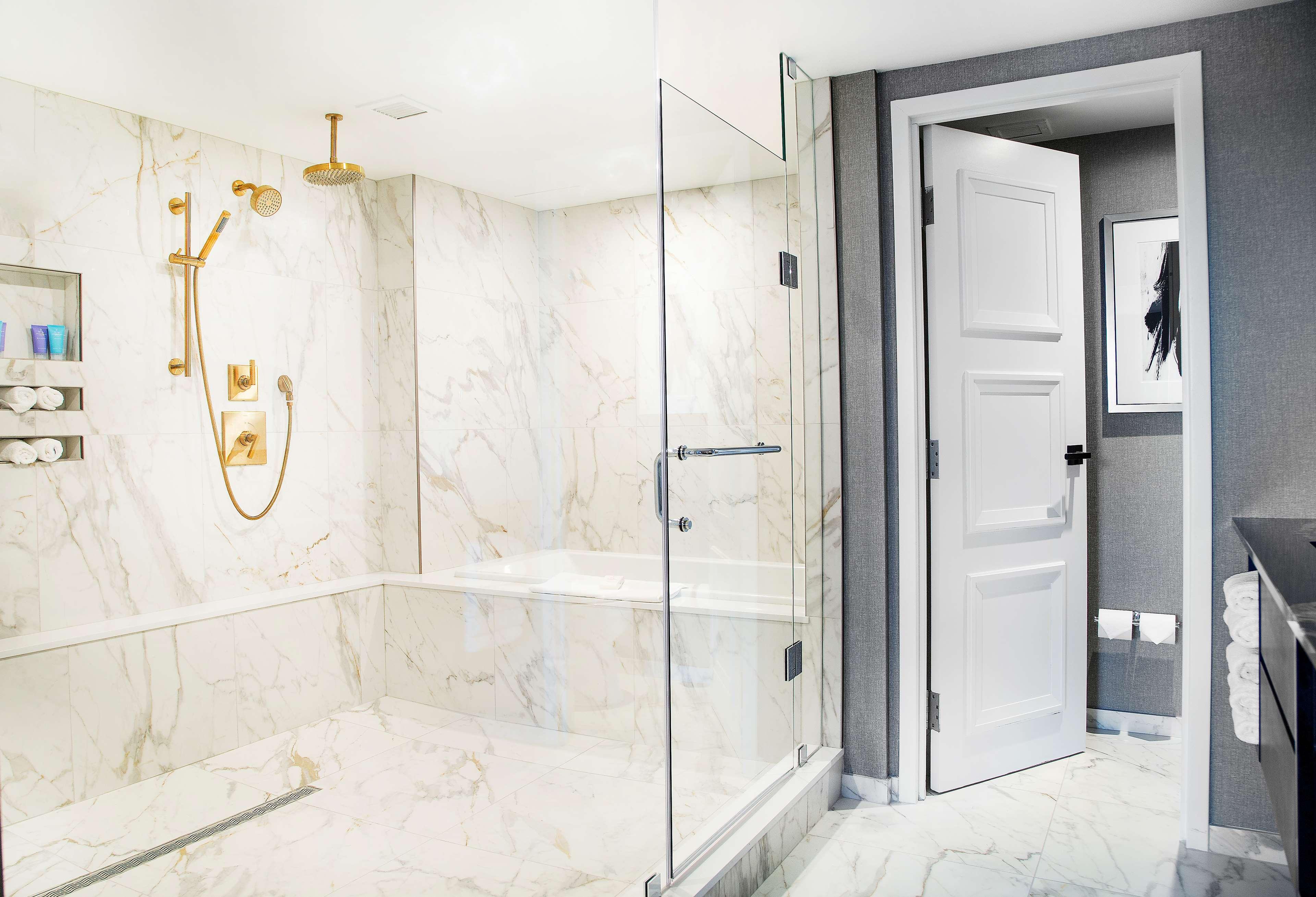 The Yorkville Royal Sonesta Hotel トロント エクステリア 写真