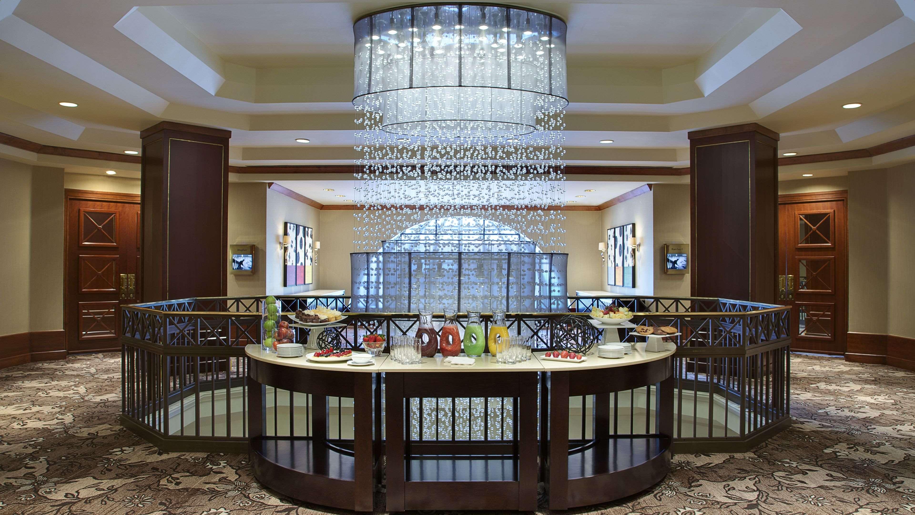 The Yorkville Royal Sonesta Hotel トロント エクステリア 写真