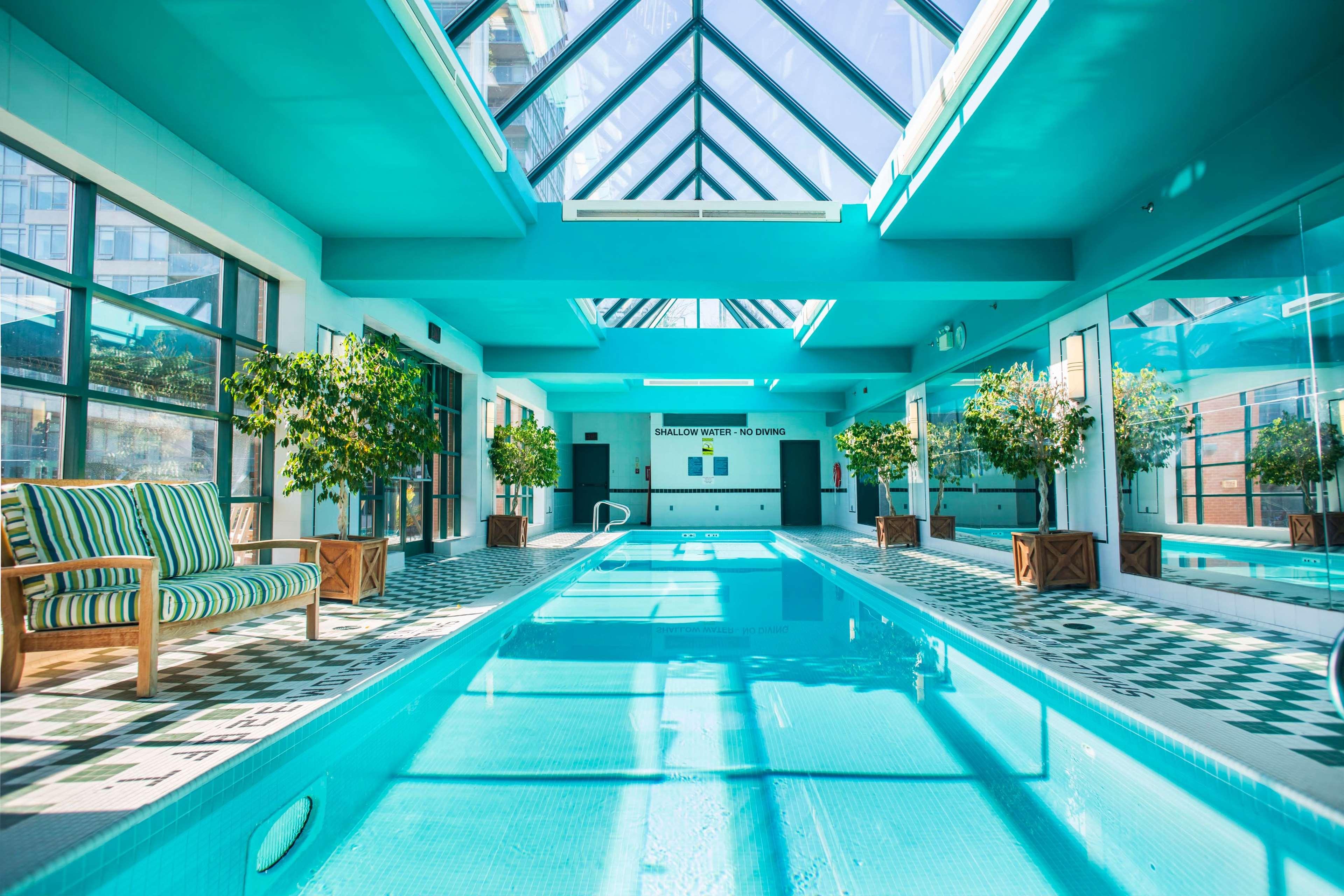 The Yorkville Royal Sonesta Hotel トロント エクステリア 写真