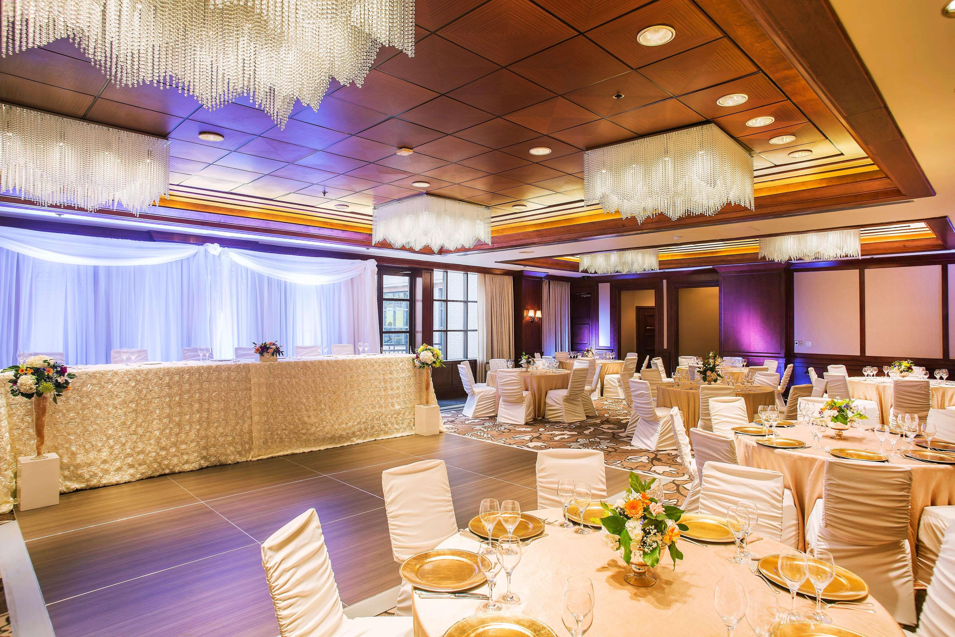The Yorkville Royal Sonesta Hotel トロント エクステリア 写真