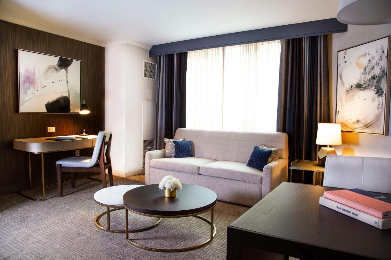 The Yorkville Royal Sonesta Hotel トロント エクステリア 写真